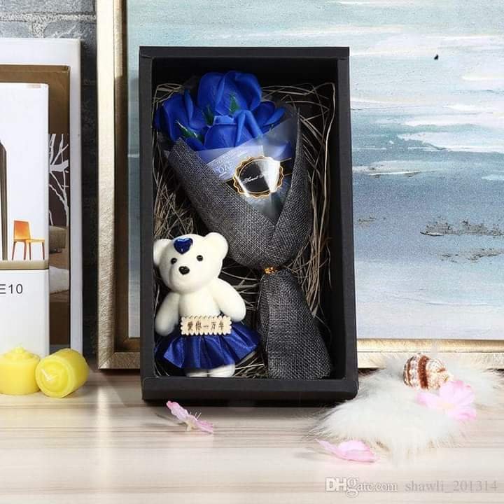 4279 - BOLSA Y ESTUCHE CON RAMO DE ROSAS Y OSO (1 PZA) - Imagen 3