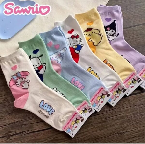 LU3466/LU3465- SET DE 5 CALCETINES CON DISEÑO DE SANRIO (1 SET) - Imagen 4