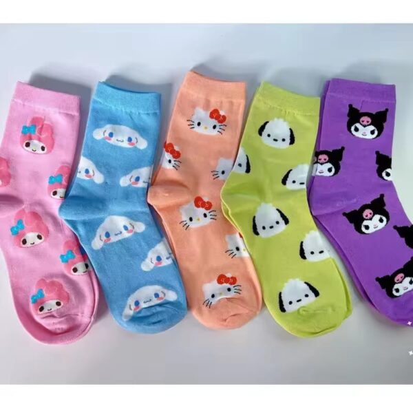 LU3466/LU3465- SET DE 5 CALCETINES CON DISEÑO DE SANRIO (1 SET) - Imagen 10