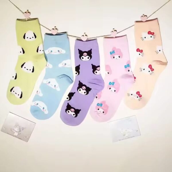 LU3466/LU3465- SET DE 5 CALCETINES CON DISEÑO DE SANRIO (1 SET) - Imagen 11