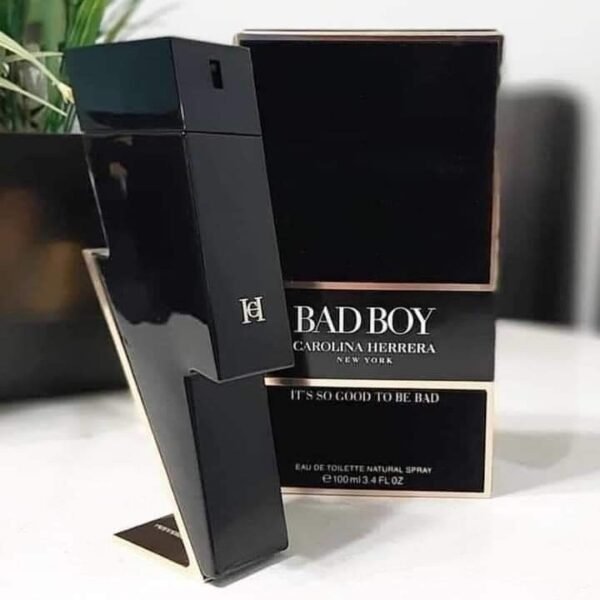 J8017 - PERFUME TIPO "BAD BOY CAROLINA HERRERA" (1 PZA)