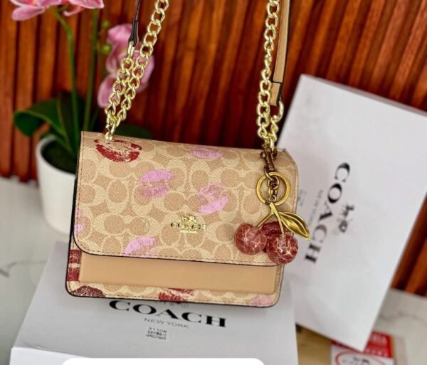 8332 - BOLSO PREMIUM TIPO "C.O.A.C.H" SIN CAJA DE REGALO (1 PZA)