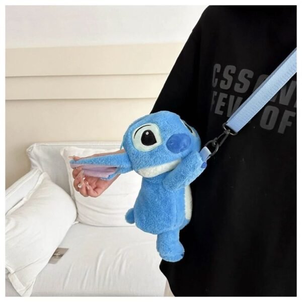 LU7714 - PELUCHE CROSSBODY DE STITCH/LOTSO/CAPIBARA (1 PZA) - Imagen 6