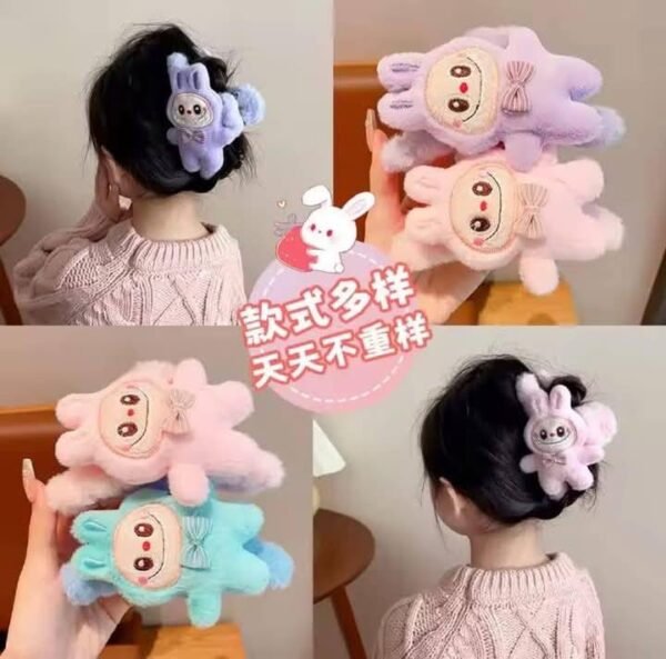5194 - PINZA "LABUBU" PARA CABELLO. (1 PZA)