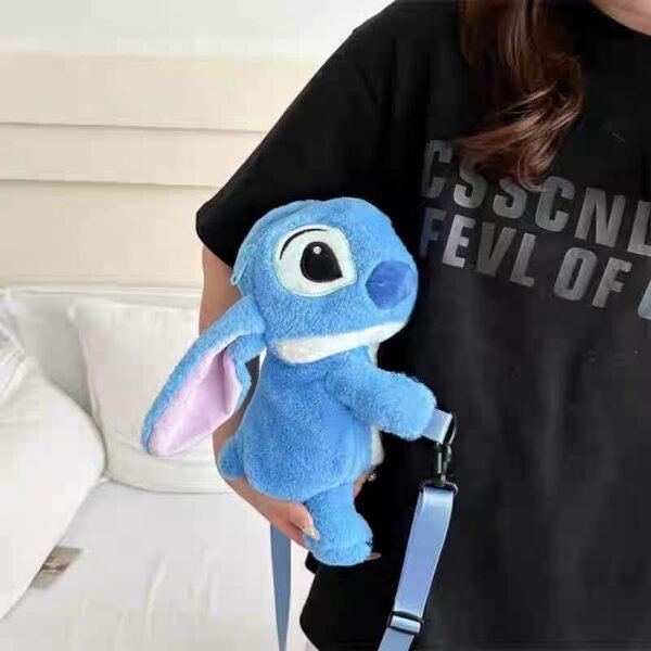 LU7714 - PELUCHE CROSSBODY DE STITCH/LOTSO/CAPIBARA (1 PZA) - Imagen 14