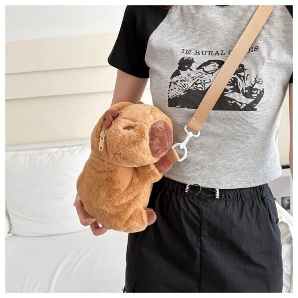 LU7714 - PELUCHE CROSSBODY DE STITCH/LOTSO/CAPIBARA (1 PZA) - Imagen 5