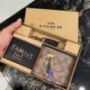 Screenshot_20250917_134034_Instagram S8103 - SET DE CARTERA x "COACH" PARA CABALLERO (1 SET)