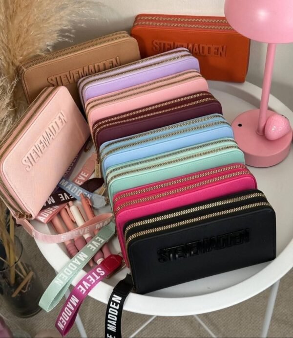 LL2829- CARTERA / MUÑEQUERA "STEVE MADDEN" DOBLE CIERRE. (1 PZA) - Imagen 2