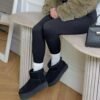 30001 - BOTAS TIPO "UGG" AFELPADAS (1 PAR)