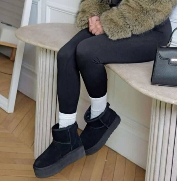 30001 - BOTAS TIPO "UGG" AFELPADAS (1 PAR)