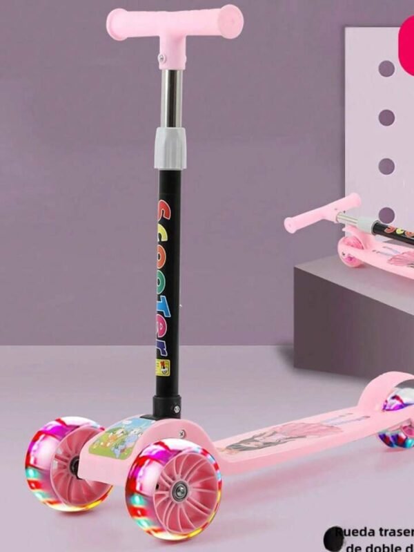 5261A - SCOOTER INFANTIL CON LUZ LED (1 PZA)
