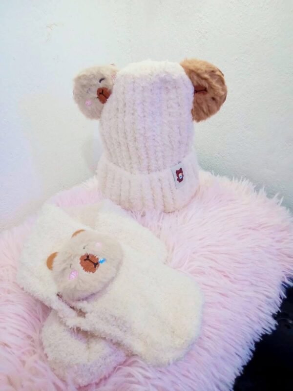 5288 - GORRO CON BUFANDA PARA BEBE x "CAPIBARA" (1 PZA)