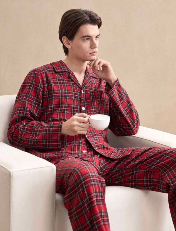 AP113 - PIJAMA NAVIDEÑA PREMIUM PARA HOMBRE (1 PZA)