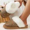 JYD-40 - PANTUFLAS TIPO UGG CON DECORACIÓN DE DIAMANTES (1 PZA)