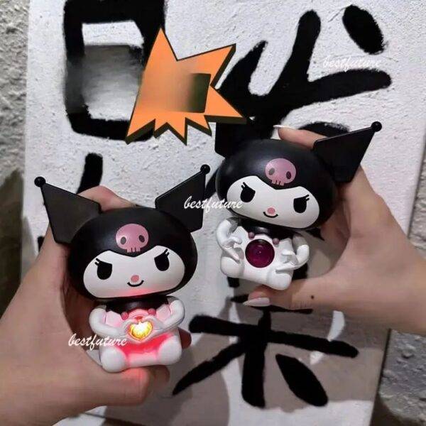 6862B6 - JUGUETE x "KUROMI" "I LOVE YOU" CON LUZ y MOVIMIENTO (1 PZA)