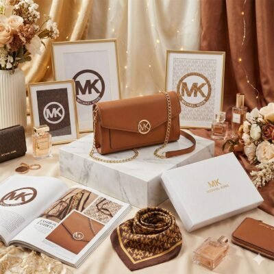 W6818 - CARTERA/CROSSBODY x "MICHAEL KORS" CON CAJA (1 PZA)