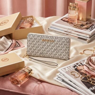 Y-241 - CARTERA x "MICHAEL KORS" POR TERCIA (3 PIEZAS)