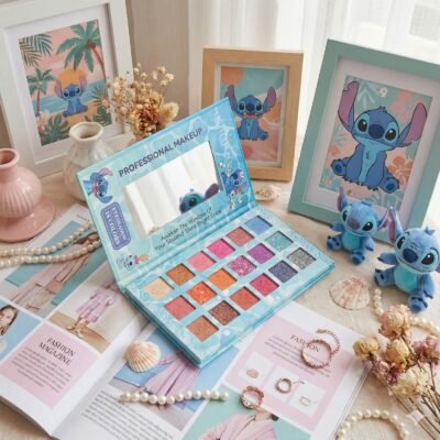 HU-PY2053 - PALETA DE SOMBRAS x "STITCH" (1 PZA)