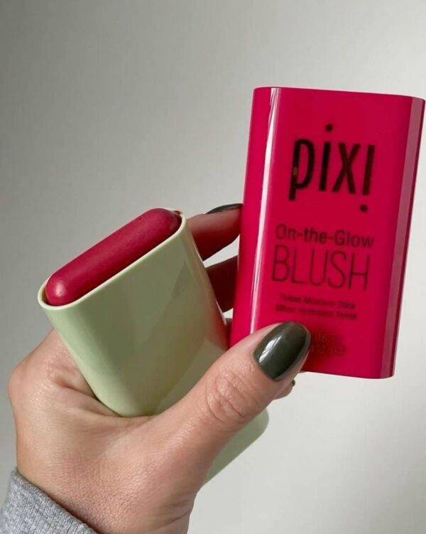 SF091 - BLUSH BEAUTY ON-THE-GLOW HIDRATANTE x "PIXI" POR TERCIA (3 PIEZAS)