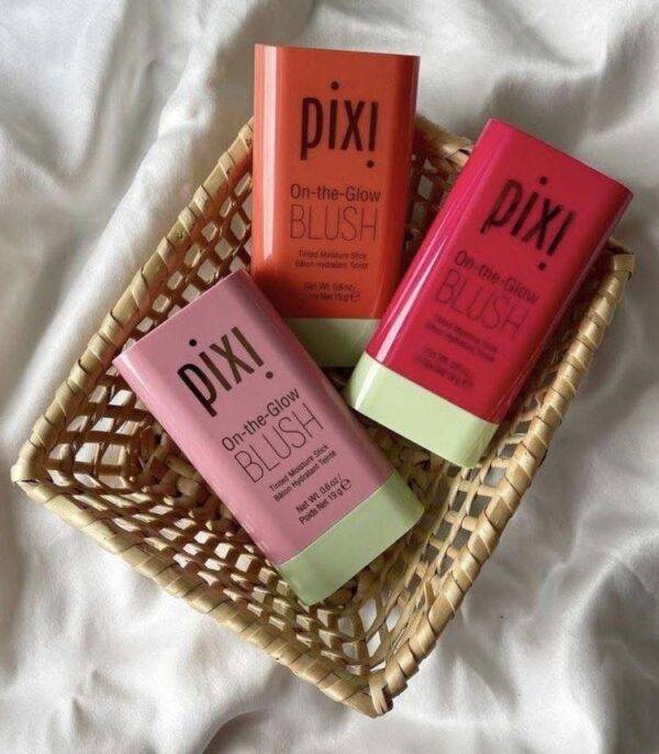 SF091 - BLUSH BEAUTY ON-THE-GLOW HIDRATANTE x "PIXI" POR TERCIA (3 PIEZAS)