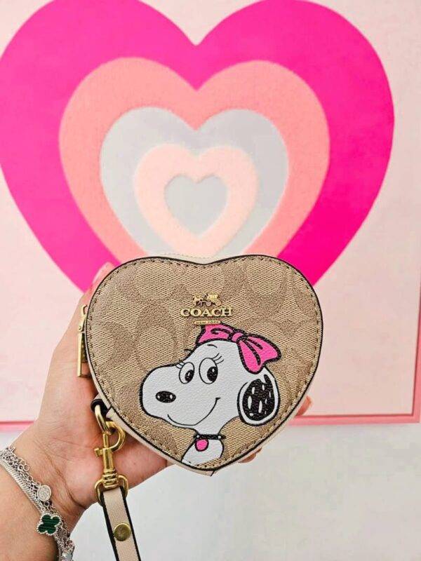 WXL-1149 - MONEDERO EN FORMA DE CORAZON DE PERSONAJES x "COACH" CON CAJA (1 PZA)