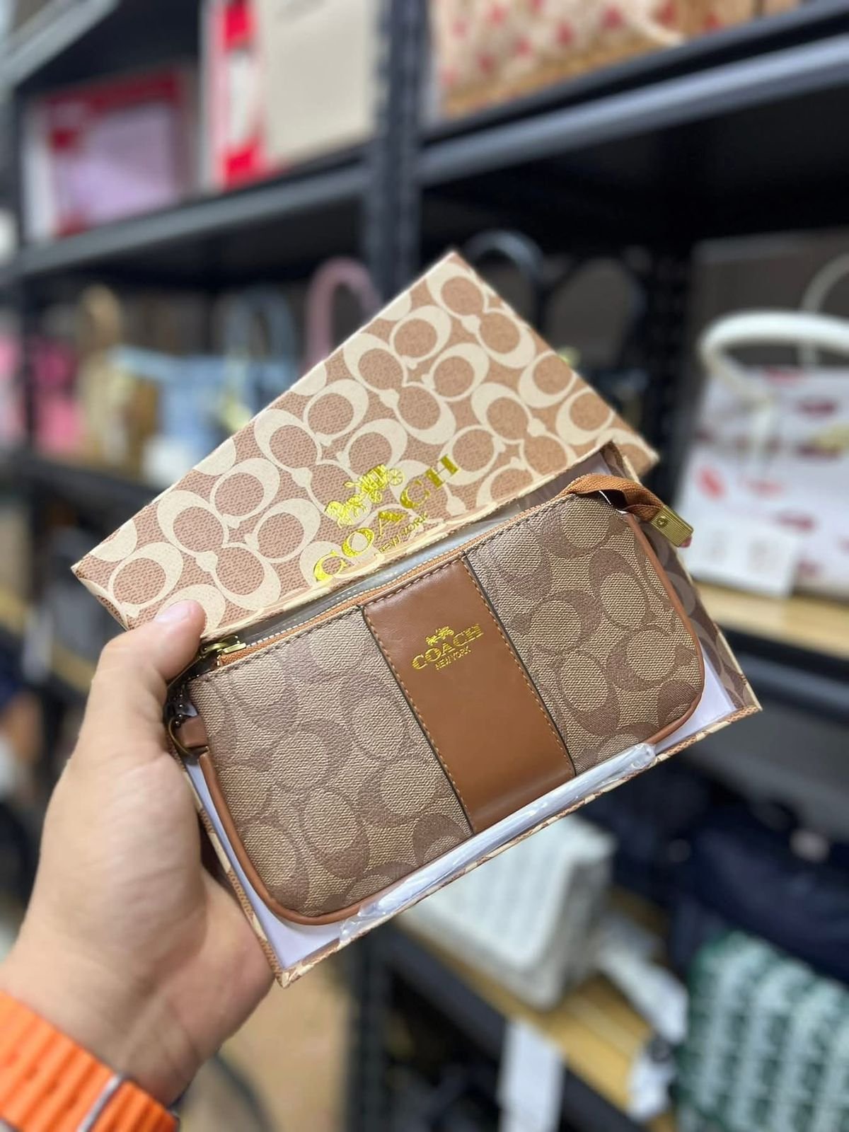 XMX-814 - MUÑEQUERA x "COACH" CON CAJA (1PZA) - Imagen 15