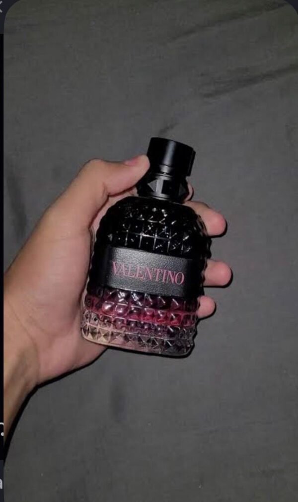 PC7246 - PERFUME "BORN IN ROMA INTENSE" x "VALENTINO" (1 PZA)