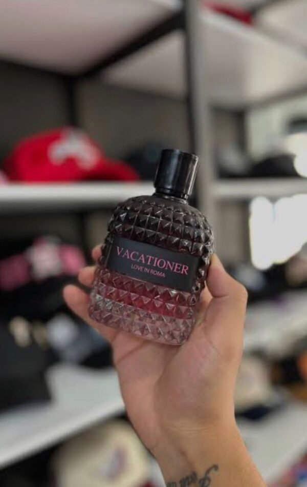 PC7246 - PERFUME "BORN IN ROMA INTENSE" x "VALENTINO" (1 PZA)
