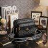 LK2745 - CROSSBODY CON 3 COMPARTIMIENTOS x "COACH" (1 PZA)