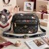 LK2745 - CROSSBODY CON 3 COMPARTIMIENTOS x "COACH" (1 PZA)