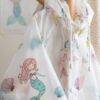 WhatsApp Image 2026-05-14 at 1.32.51 PM TH-1013 - IMPERMEABLE "KIDS" CON DISEÑO KAWAII "EVA" POR TERCIA (3 PIEZAS)