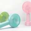14442 - MINI VENTILADOR RECARGABLE DE MANO Y CON BASE (1 PZA)
