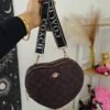 WY-0363Q - CROSSBODY EN FORMA DE CORAZON CON 3 CIERRES x "COACH" (1 PZA)