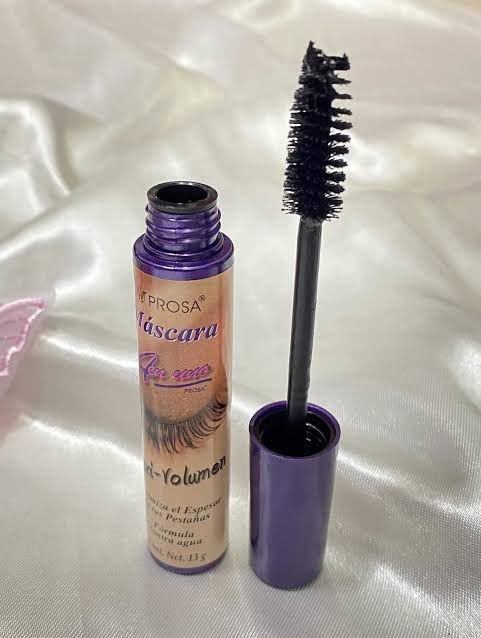 15153 - MASCARA "MAXI-VOLUMEN" x "PROSA" TAPA MORADA (1 PZA)