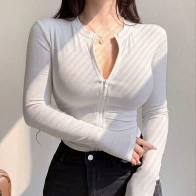 WhatsApp Image 2026-05-24 at 1.42.46 PM DY54282 - CHAMARRA DEPORTIVA CORTE "CROP" PARA DAMA POR TERCIA (3 PIEZAS)
