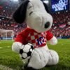 LU88586 - PELUCHE FUTBOLERO x "SNOOPY" (1 PZA)