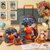 MT-6325 - TRIO ESCOLAR DE MOCHILA PARA PRIMARIA CON LUZ LED y COMPARTIMIENTO PARA CARRITO x "PERSONAJES" (1 TRIO)