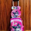 MT-6325 - TRIO ESCOLAR DE MOCHILA PARA PRIMARIA CON LUZ LED y COMPARTIMIENTO PARA CARRITO x "PERSONAJES" (1 TRIO)