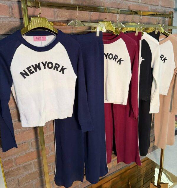 GDT-2958 - CONJUNTO DE PUNTO "NEW YORK" PARA DAMA (1 PZA)