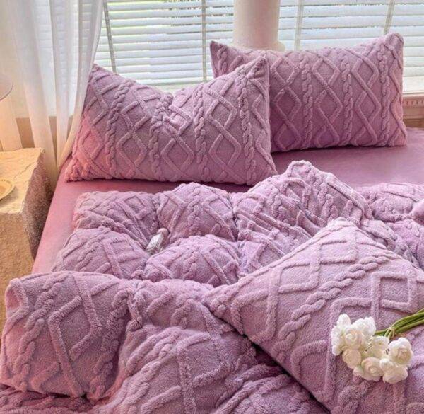 MTS3083 - SET DE FRAZADA ABORREGADA CON FUNDAS PARA ALMOHADAS (1 SET)