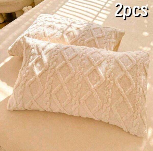MTS3083 - SET DE FRAZADA ABORREGADA CON FUNDAS PARA ALMOHADAS (1 SET)