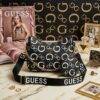 S917-669- CROSSBODY GUESS CON MONEDERO. (1 PZA)