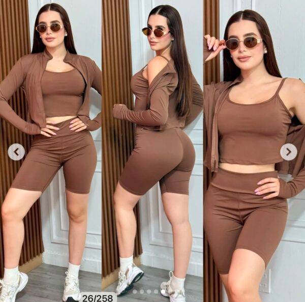 SEJ4173 - CONJUNTO DEPORTIVO DE 3 PIEZAS PARA DAMA (1 CONJUNTO)