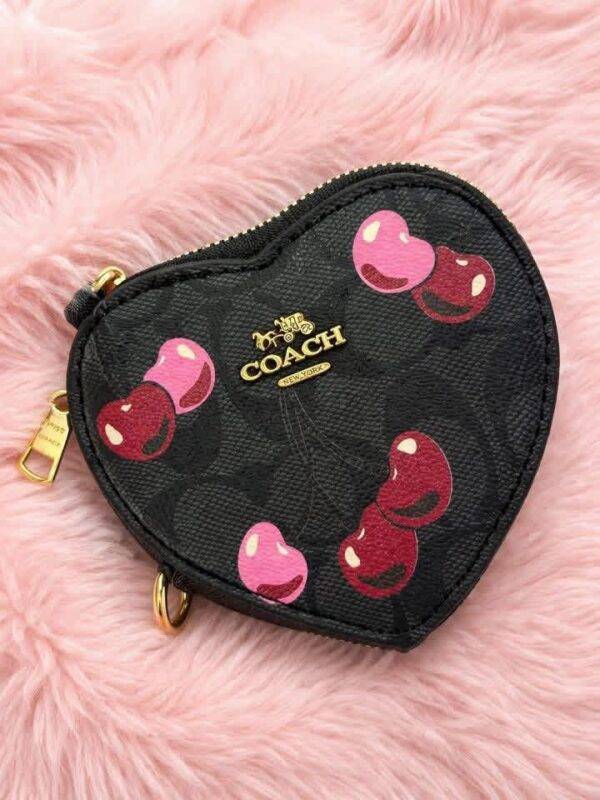 WXL-1063 - MONEDERO EN FORMA DE CORAZON x "COACH" CON CAJA (1 PZA)