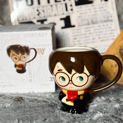 A3625DF1-AF3D-4DF0-BCAC-DEFC8F7799FE TCB18- TAZA DE CERAMICA x "HARRY POTTER". (1 PZA)