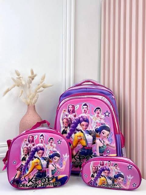 211- TRIO DE MOCHILA ESCOLAR PARA PRIMARIA CON LUZ LED. (1 TRIO)