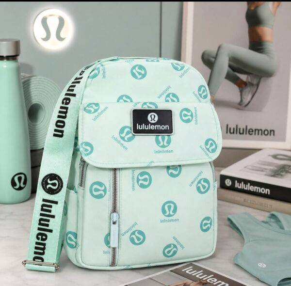 BK1-277- MOCHILA x "LULULEMON". (1 PZA)
