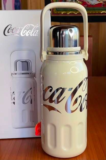 VA3042 - TERMO CON AGARRADERA x "COCA-COLA" (1 PZA)
