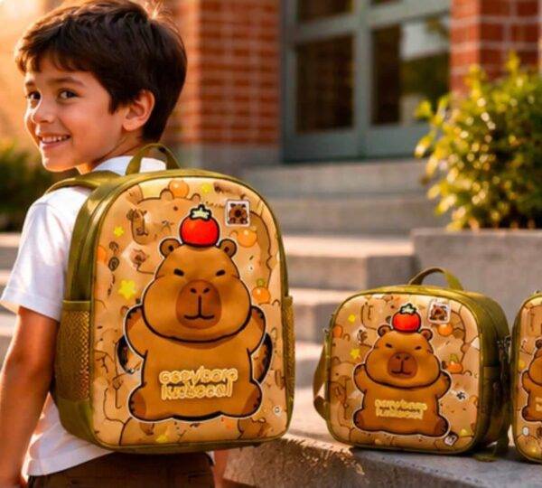 31625 - TRIO ESCOLAR DE MOCHILA PARA PRIMARIA CON LUZ LED y COMPARTIMENTO PARA CARRITO x "CAPIBARA" (1 TRIO)