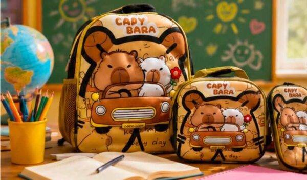31625 - TRIO ESCOLAR DE MOCHILA PARA PRIMARIA CON LUZ LED y COMPARTIMENTO PARA CARRITO x "CAPIBARA" (1 TRIO)